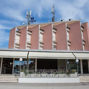 https://hotel-turismo-europa.emilia-romagnahotels.net